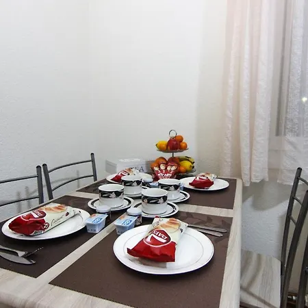 Kolodvorska Apartman 2 Inclusive Private Garage
